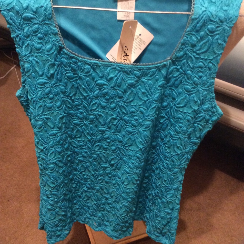 NWT CDW small top - Picture 6 of 6